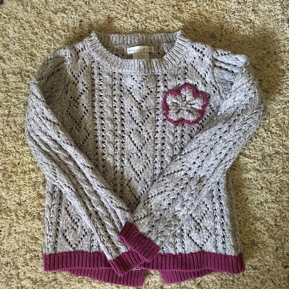 Adorable little girls Maggie and Zoe sweater size 6x